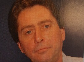 2005 Etienne Delvoie